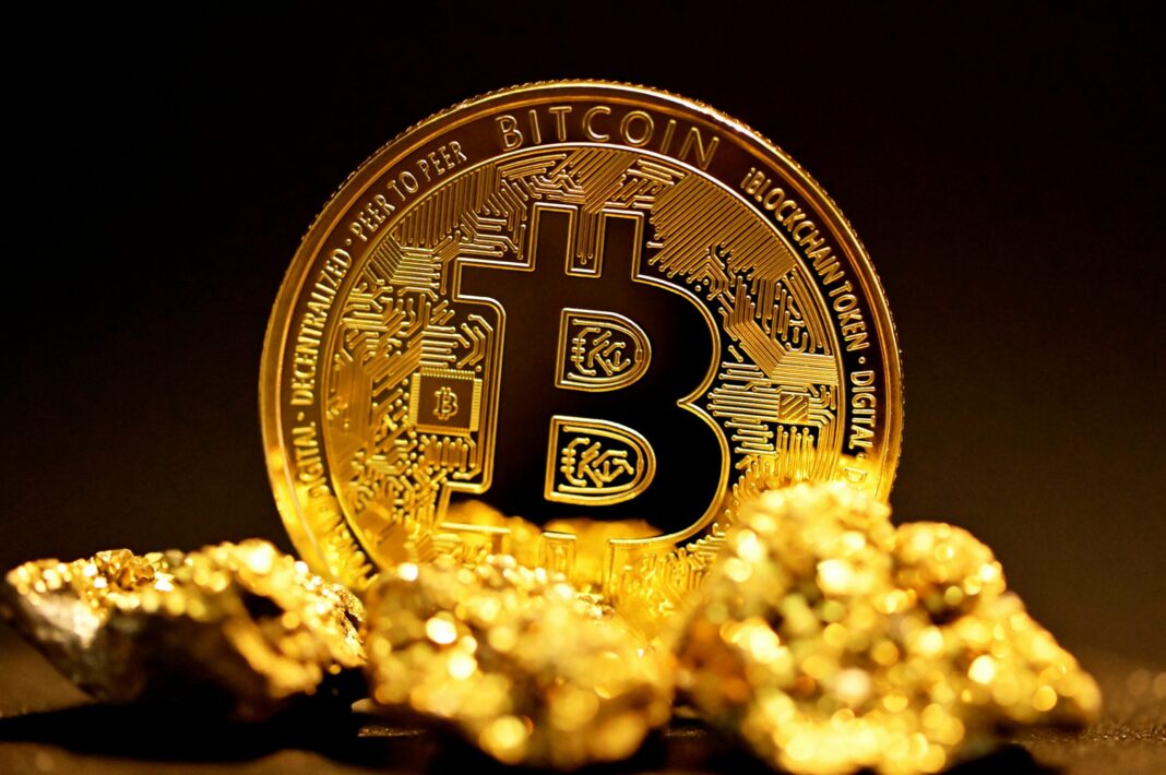 CryptoQuant вказали два сценарії руху біткоїна після максимуму