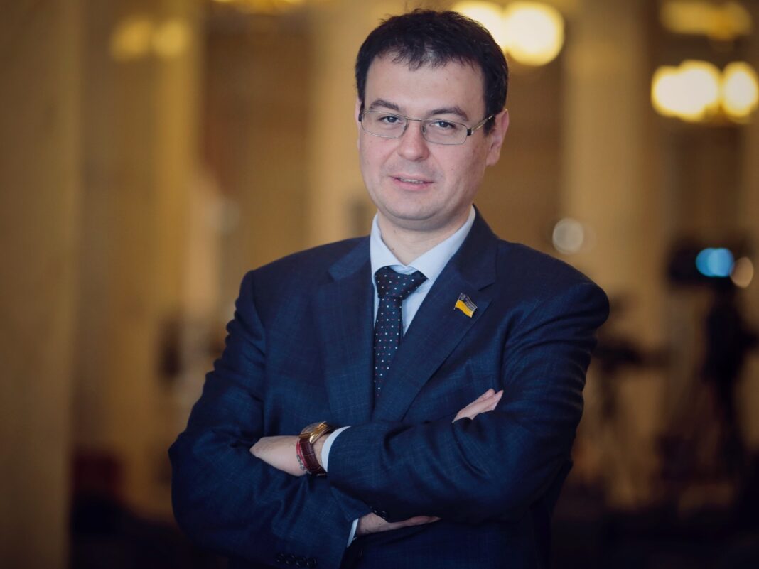 Гетманцев спростував 