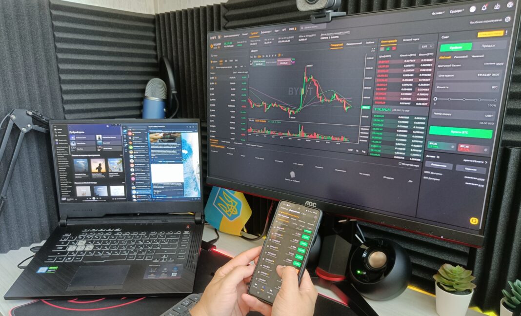 Після звинувачень з боку спецслужб eXch зупиняє роботу і створює фонд підтримки конфіденційності