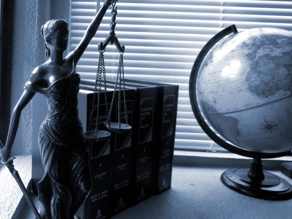 Через відсутність регулювання на ринку закріпилось ухилення від податків через офшори